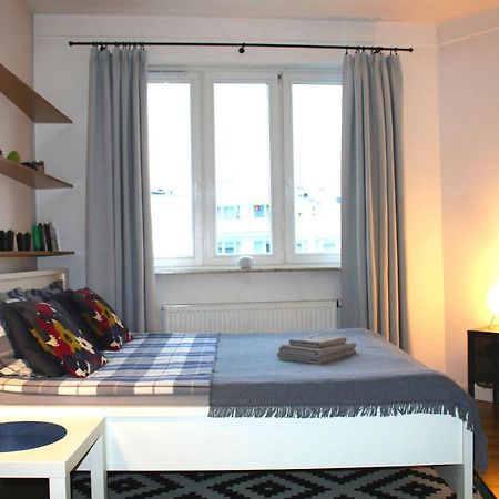 Apartament Blisko Centrum ワルシャワ エクステリア 写真